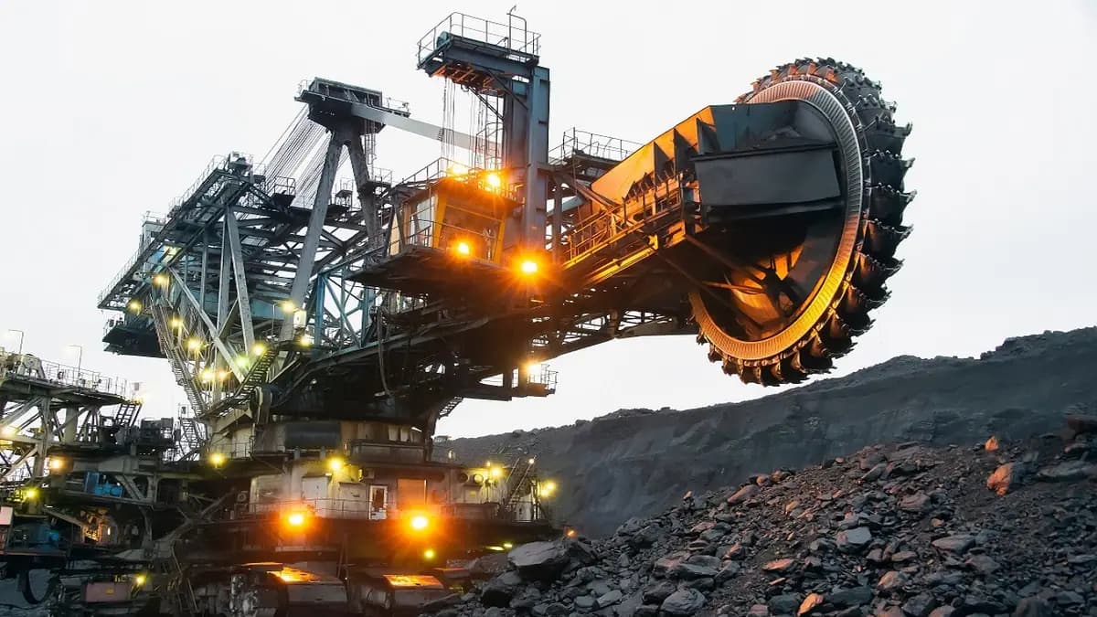 ДОБЫВАЮЩАЯ ПРОМЫШЛЕННОСТЬ