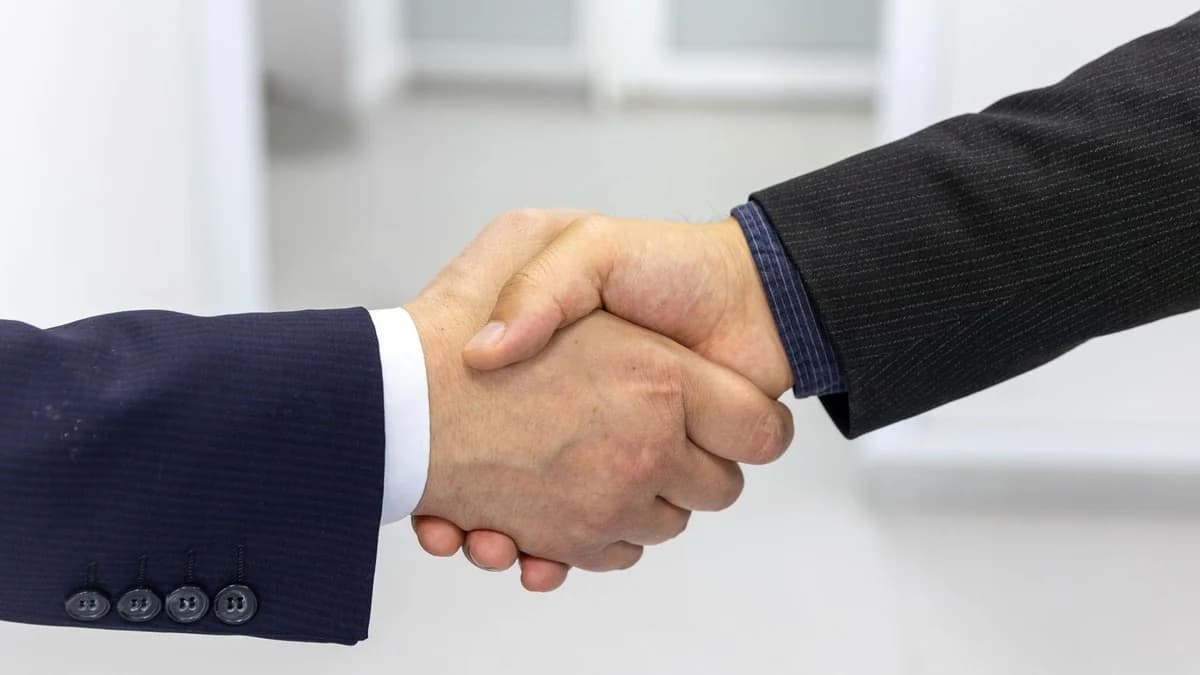 B2B-Center, Tender.Pro и OTC.ru: сравнение коммерческих площадок по оплате и процедурам